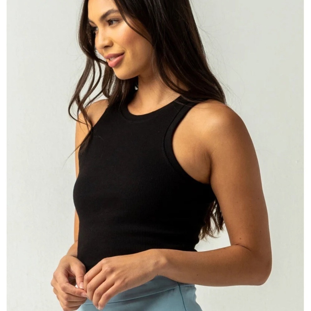 FULL TILT Essentials High Neck Womens
Tank Top Black size Large